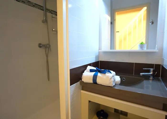 L'esquinade - H2 317 By Interhome Saint-Raphaël